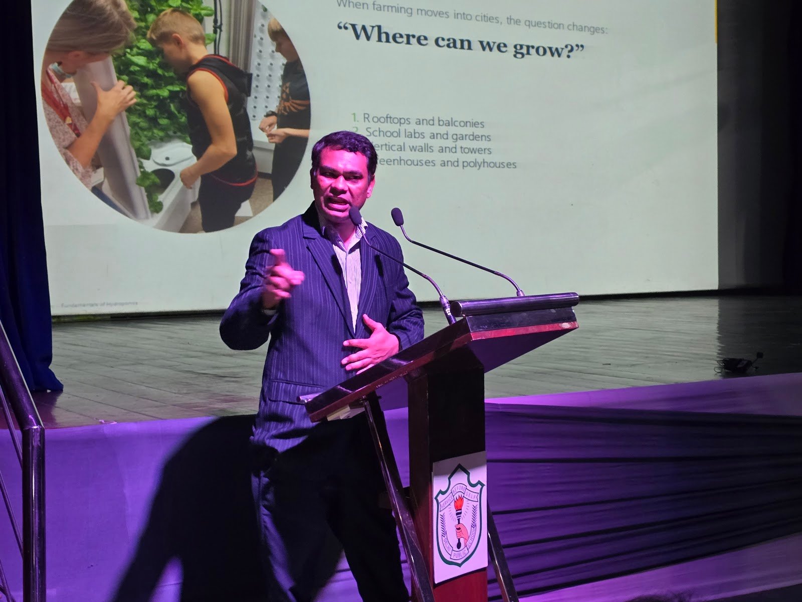 Hydroponics talk for Class VIII students in the DPS Faridabad senior auditorium