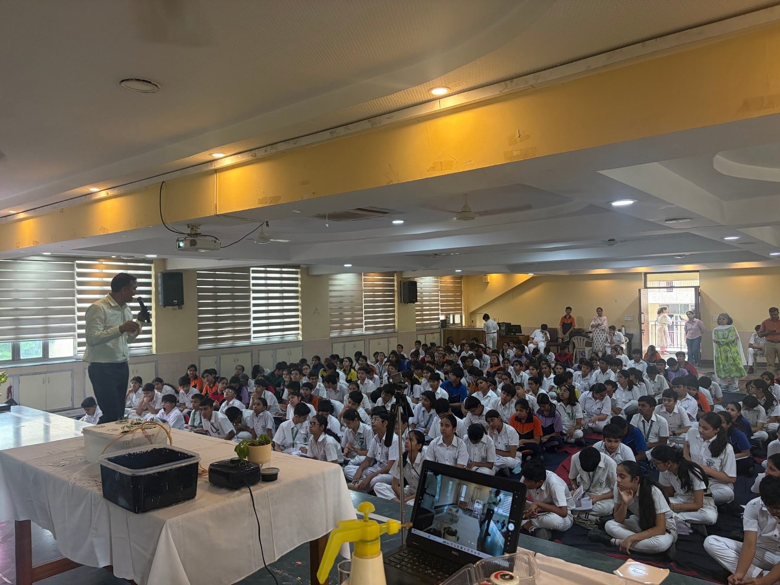 Class VIII students watching a live hydroponics demonstration at DPS Faridabad
